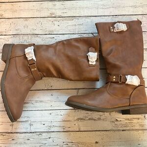 Girls brown boots